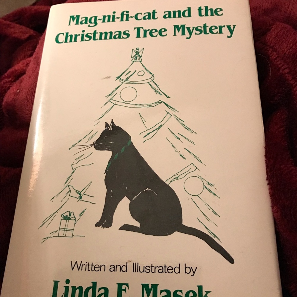 First edition signed ! Mag-Ni-Fi-Cat and the Christmas Tree Mystery